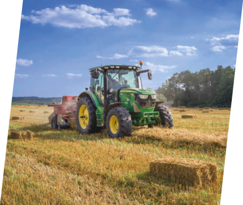Traktor auf dem Feld